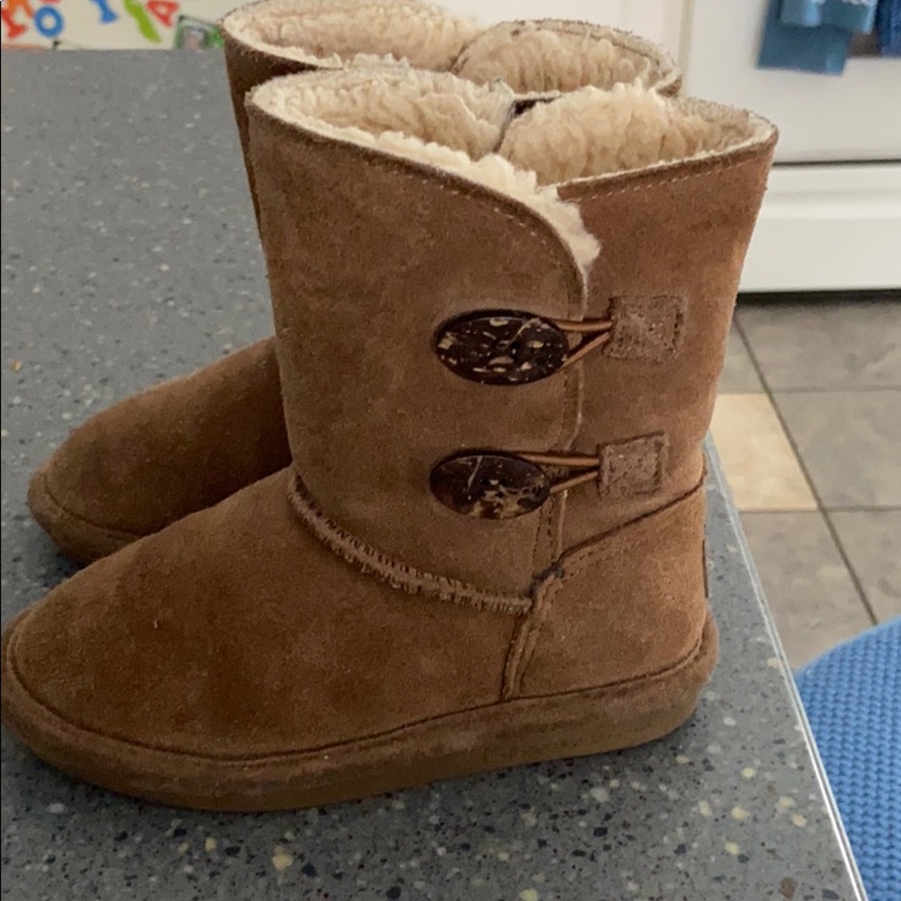 Bear Paw toddler boots